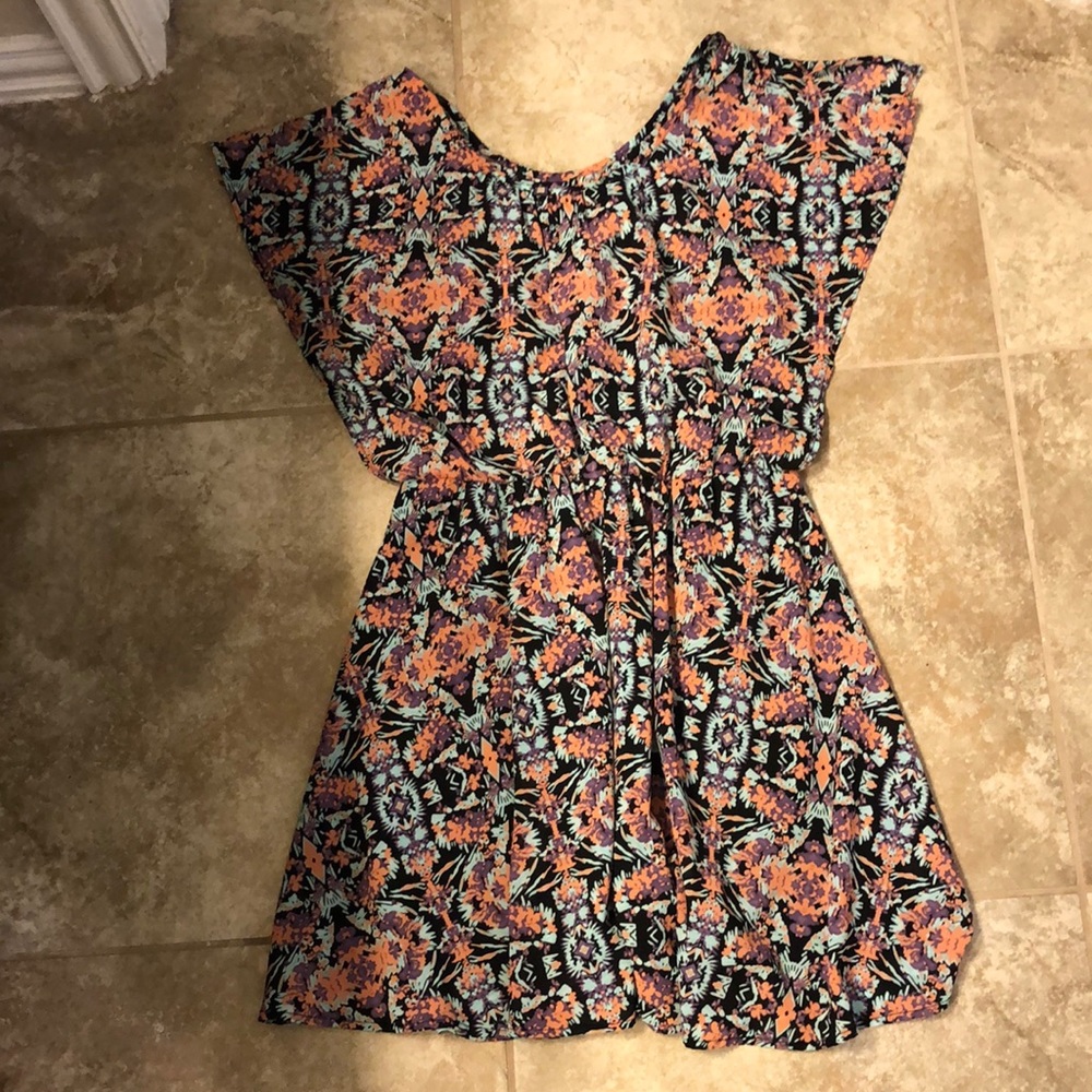 Patterned short dress